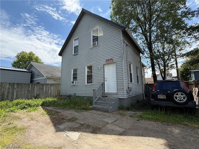 4217 Hyde Avenue, Cleveland, OH 44109 Photo 12
