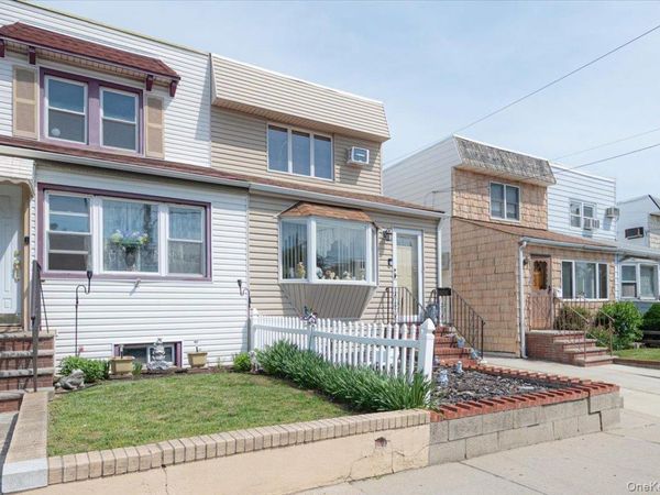 19815 33rd Avenue, Flushing, NY 11358