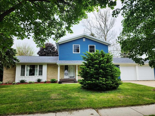 942 Mulberry STREET, Lake Mills, WI 53551