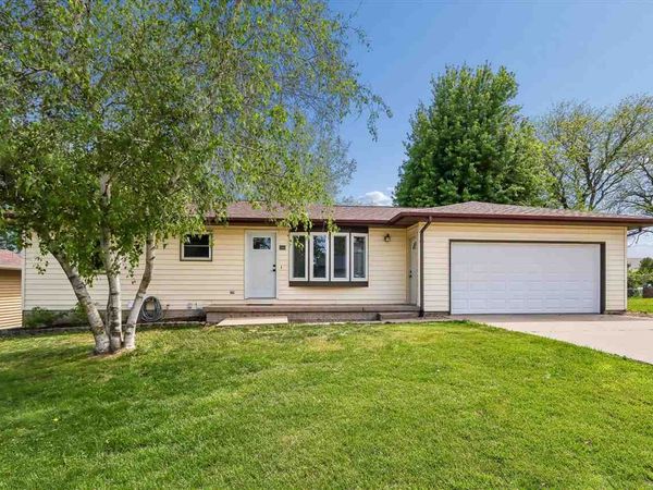 340 S Maple St, West Branch, IA 52358