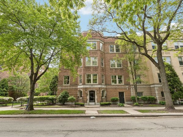 623 Washington Boulevard , Unit 3N, Oak Park, IL 60302
