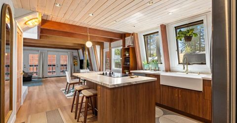 1006 Tahoe Island Drive, South Lake Tahoe, CA 96150 Photo