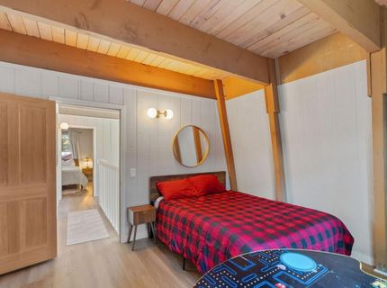 1006 Tahoe Island Drive, South Lake Tahoe, CA 96150 Photo