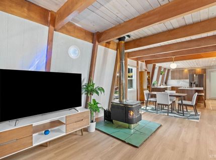 1006 Tahoe Island Drive, South Lake Tahoe, CA 96150 Photo