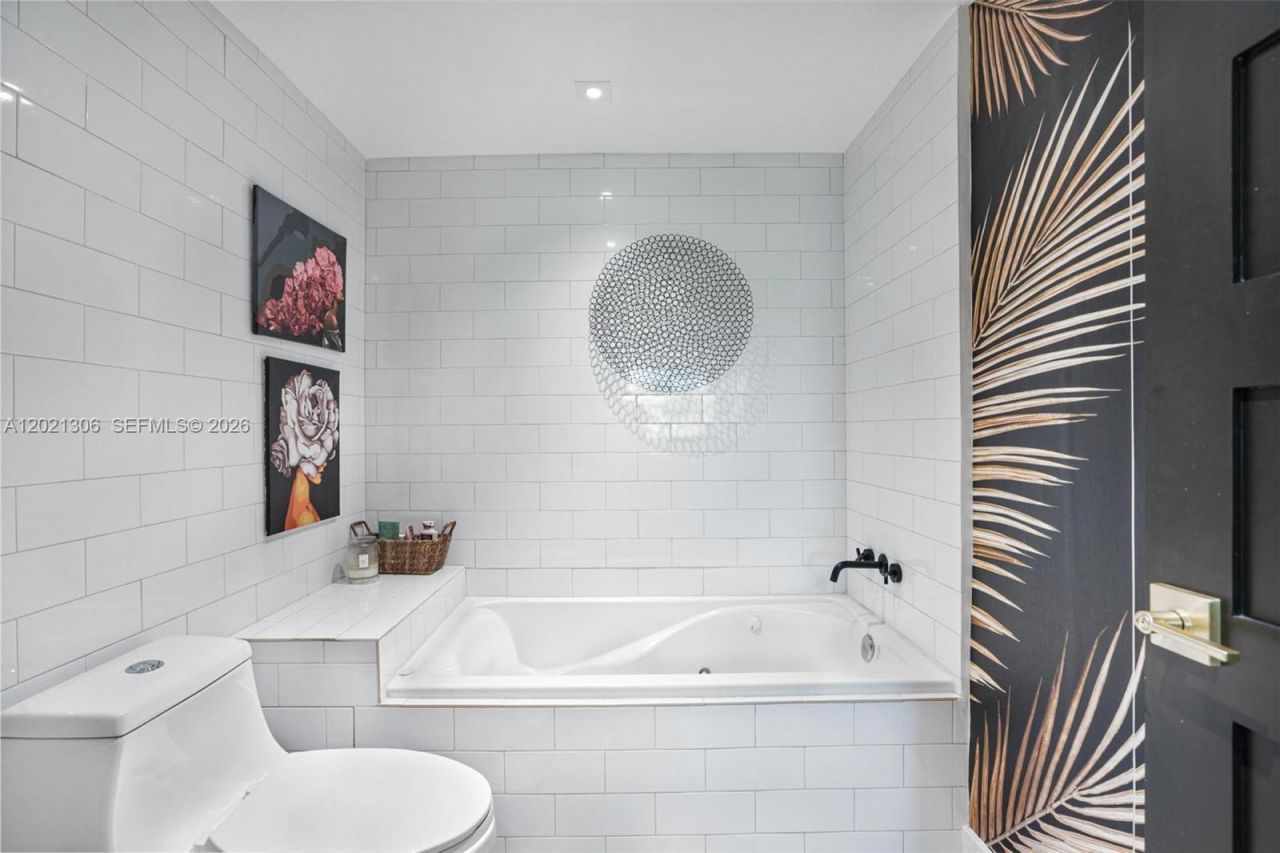245 Michigan Ave, Unit LG-5, Miami Beach, FL 33139 Photo