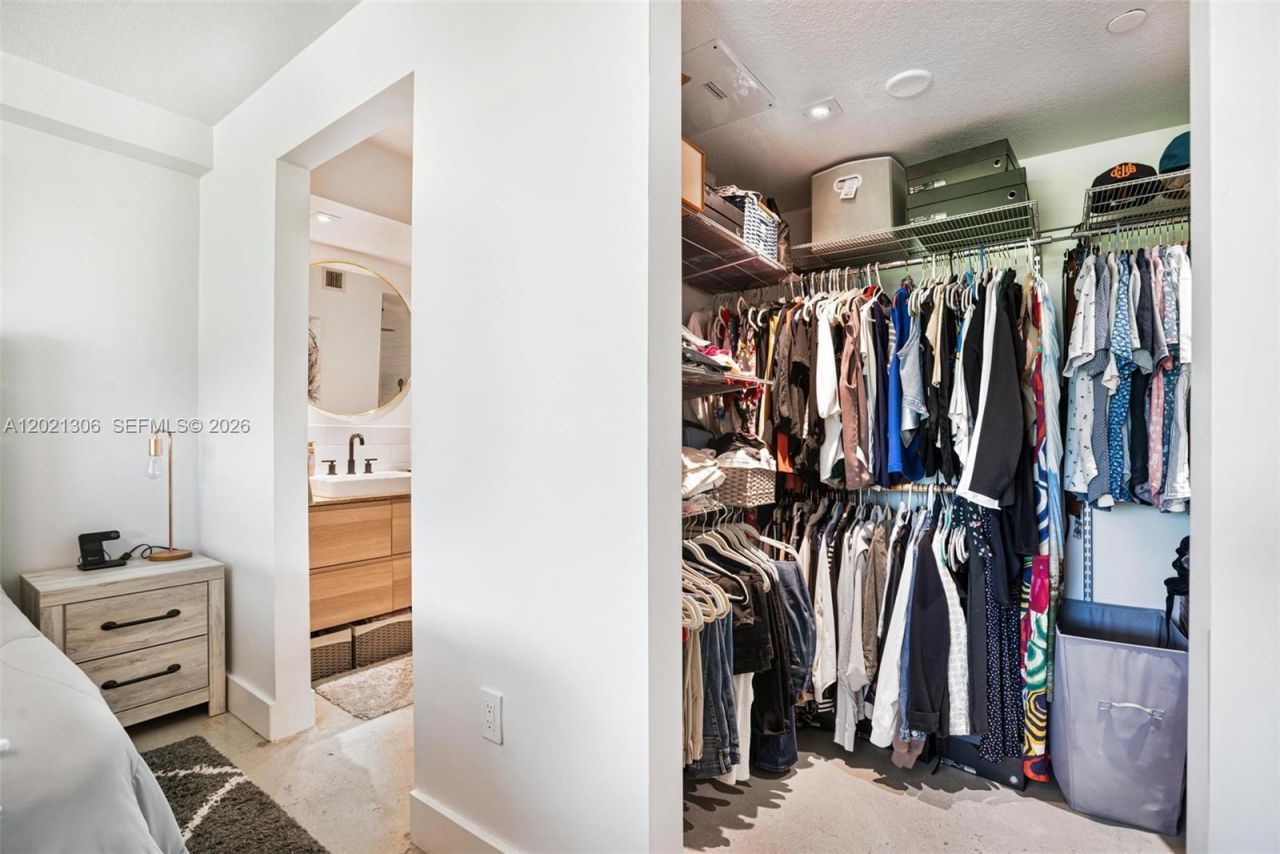 245 Michigan Ave, Unit LG-5, Miami Beach, FL 33139 Photo