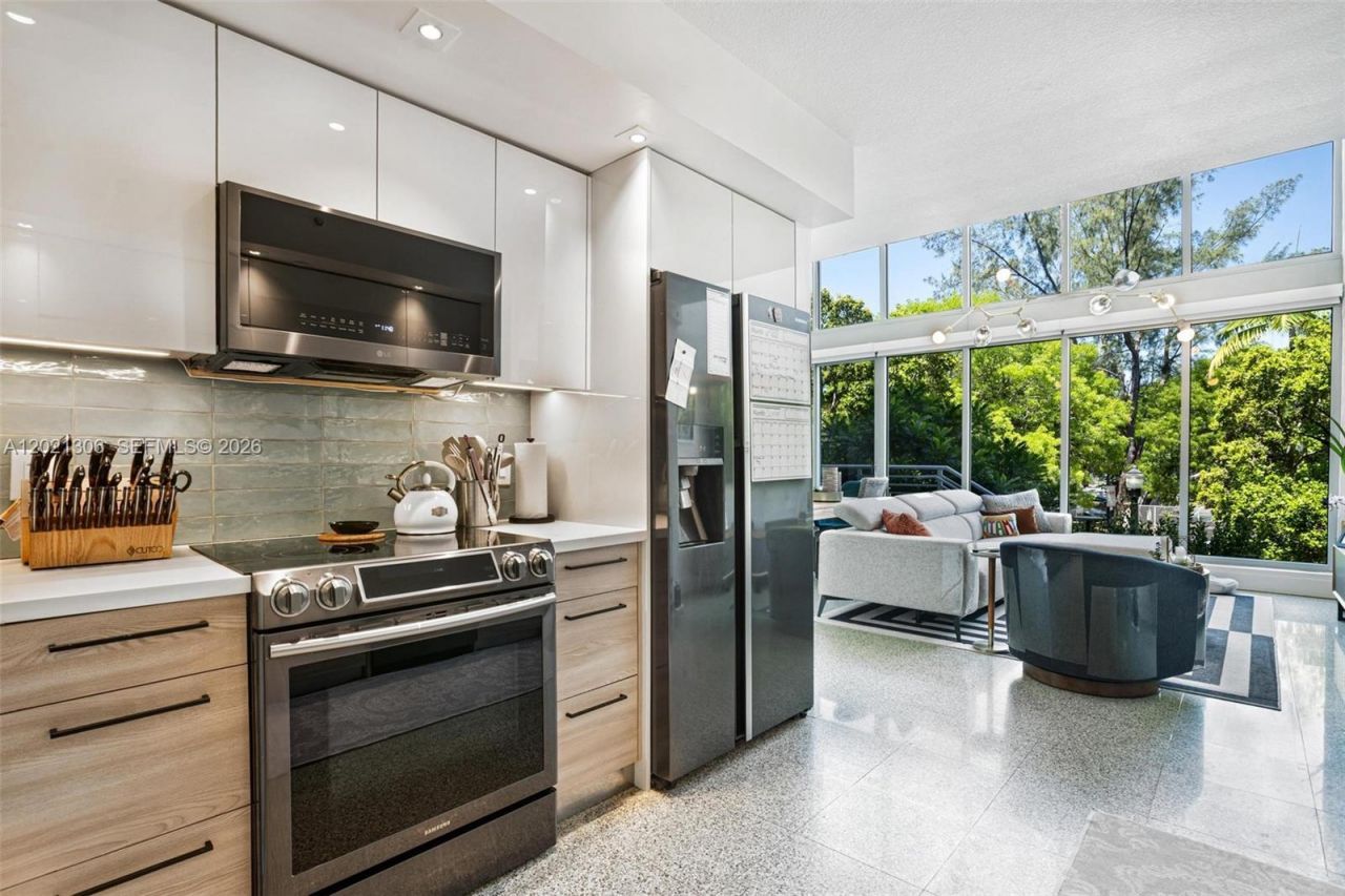 245 Michigan Ave, Unit LG-5, Miami Beach, FL 33139 Photo