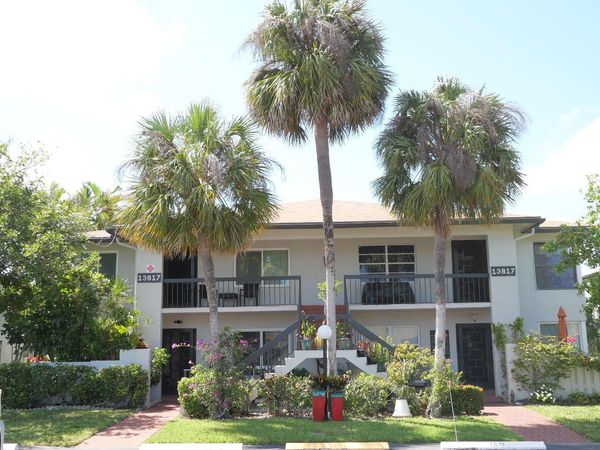 13817 Royal Palm Court, Unit B, Delray Beach, FL 33484