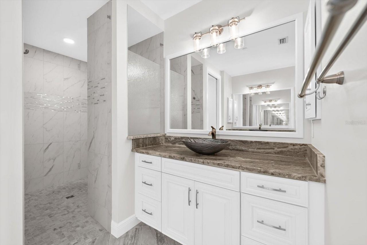 507 Tamiami Trail N, Unit 602, Venice, FL 34285 Photo