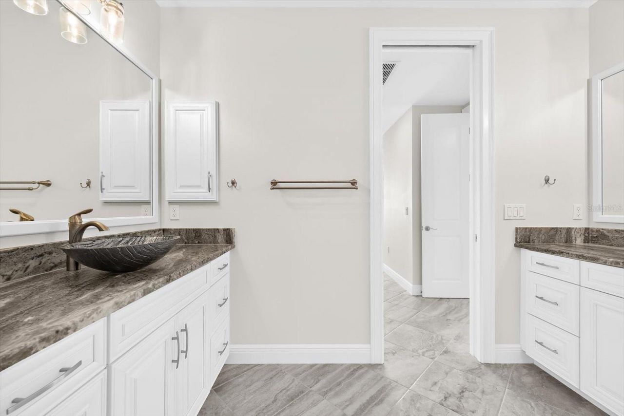 507 Tamiami Trail N, Unit 602, Venice, FL 34285 Photo