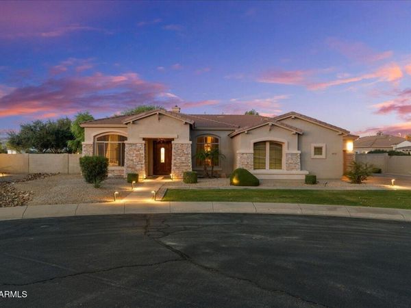 6427 S MAGIC Court, Gilbert, AZ 85298