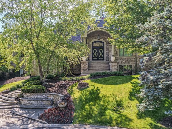 201 S Creedmoor Way, Anderson, IN 46011