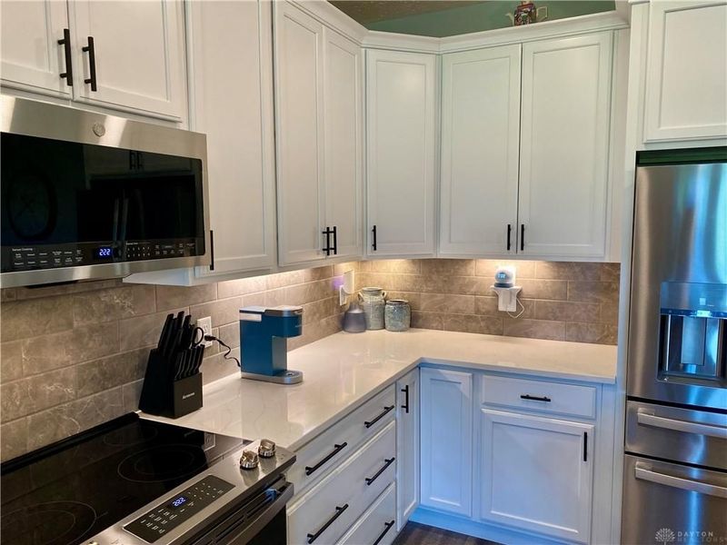 816 Brookwood Circle, Tipp City, OH 45371 Photo 11
