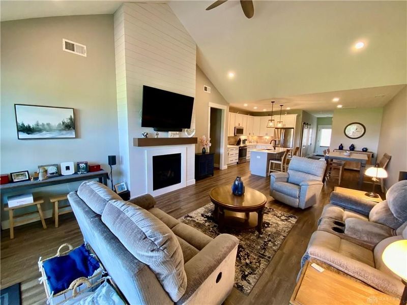 816 Brookwood Circle, Tipp City, OH 45371 Photo 37
