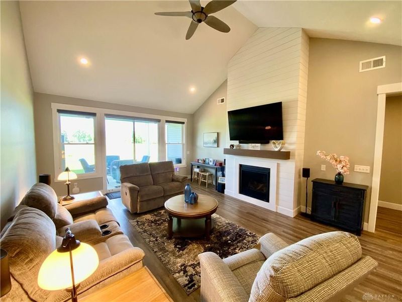 816 Brookwood Circle, Tipp City, OH 45371 Photo 38