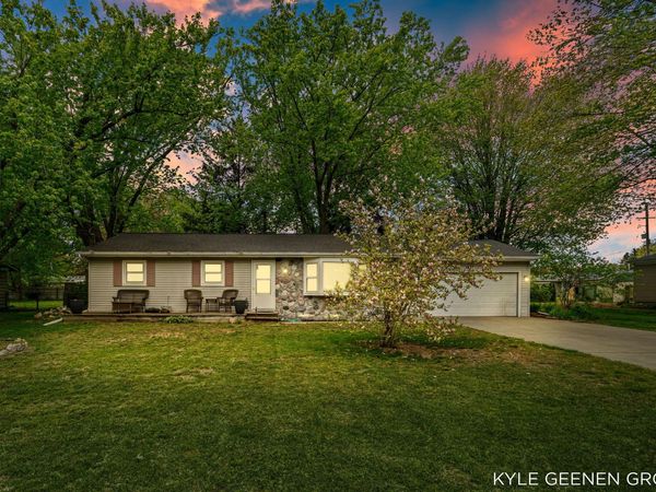 1675 State Street, Holland, MI 49424