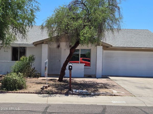 4413 W SHANGRI LA Road, Glendale, AZ 85304