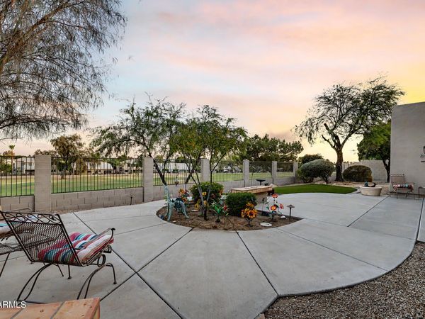6335 W HILL Lane, Glendale, AZ 85310