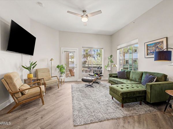 945 E Playa Del Norte Drive, Unit 2002, Tempe, AZ 85288