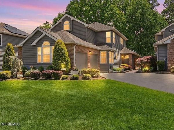 42 Fairway Boulevard, Monroe, NJ 08831