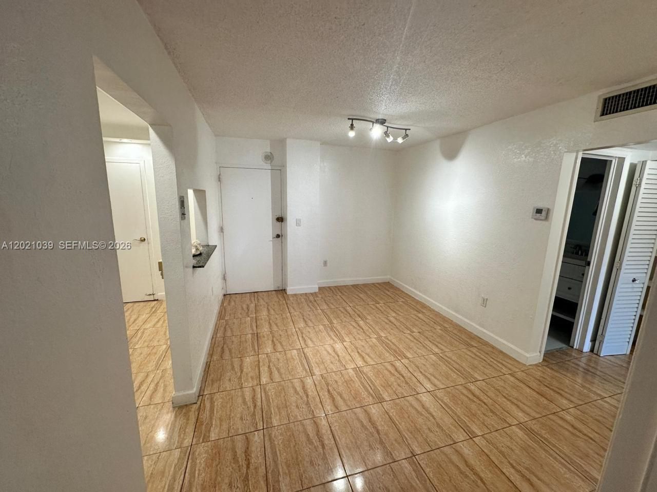 1470 NE 125th Ter , Unit 412, North Miami, FL 33161 Photo