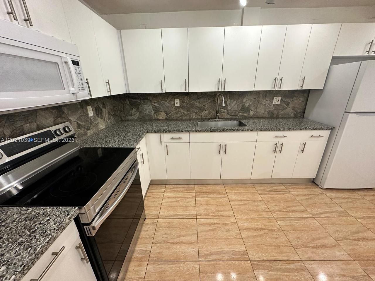 1470 NE 125th Ter , Unit 412, North Miami, FL 33161 Photo