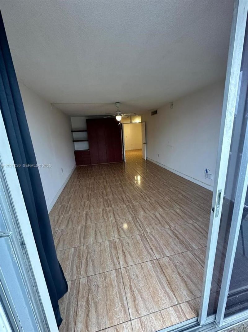 1470 NE 125th Ter , Unit 412, North Miami, FL 33161 Photo