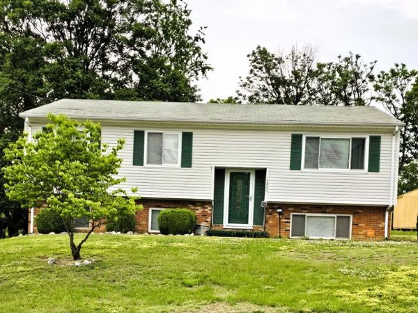 3843 Old Stevens RD NW, Roanoke, VA 24017