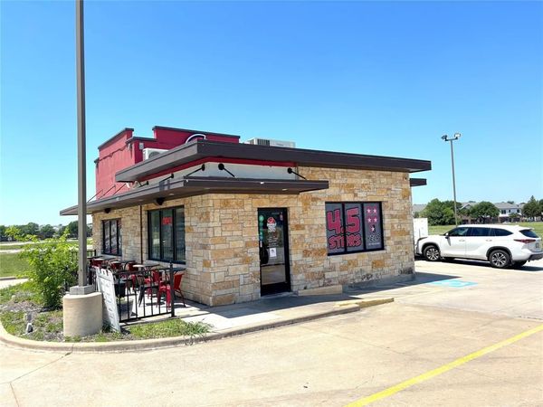 8721 Boulevard 26, North Richland Hills, TX 76180