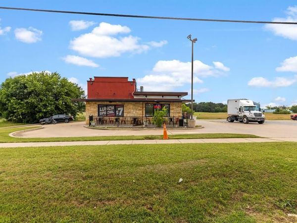 8721 Boulevard 26, North Richland Hills, TX 76180