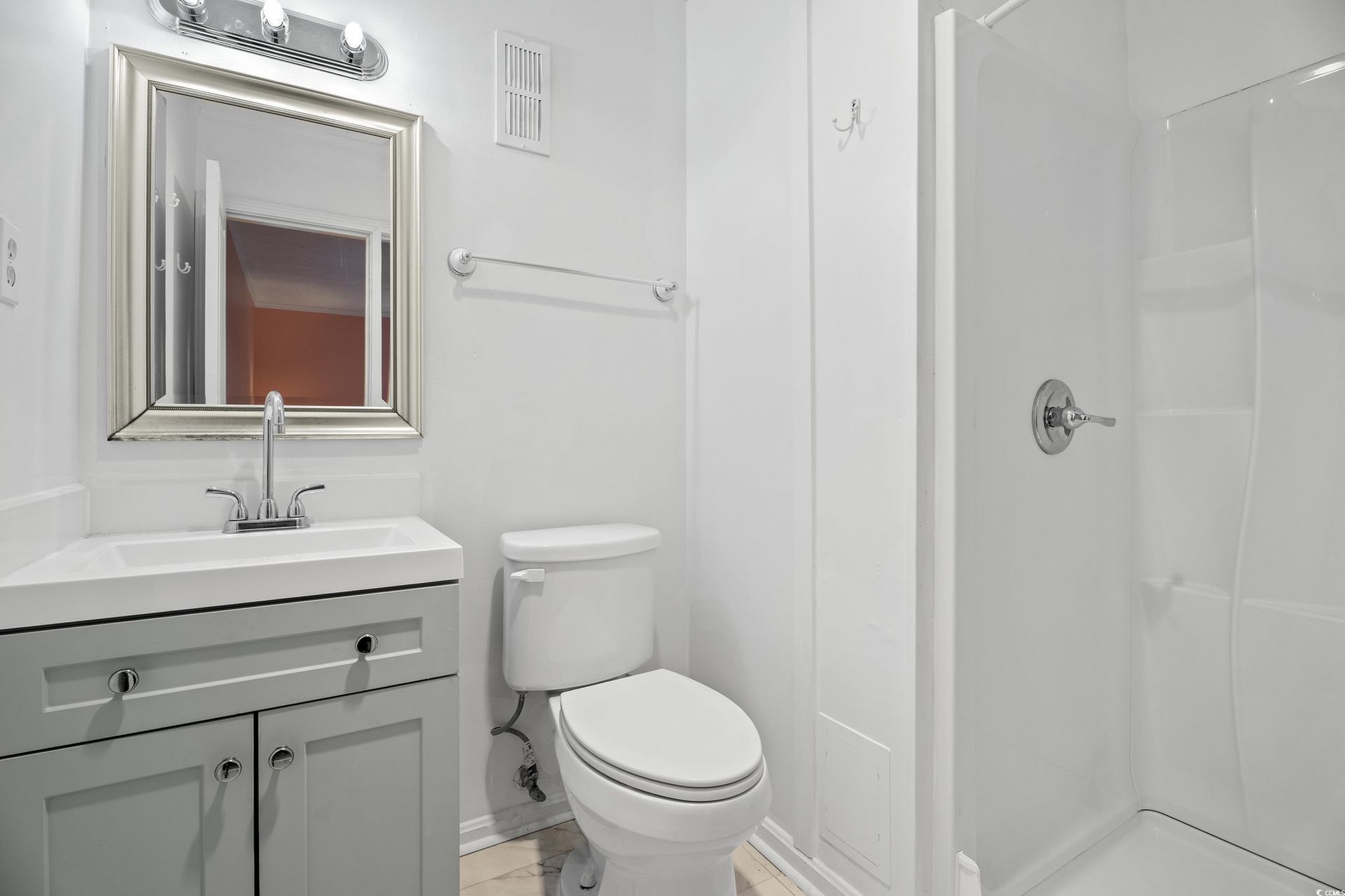 9501 Shore Dr.  Photo 15