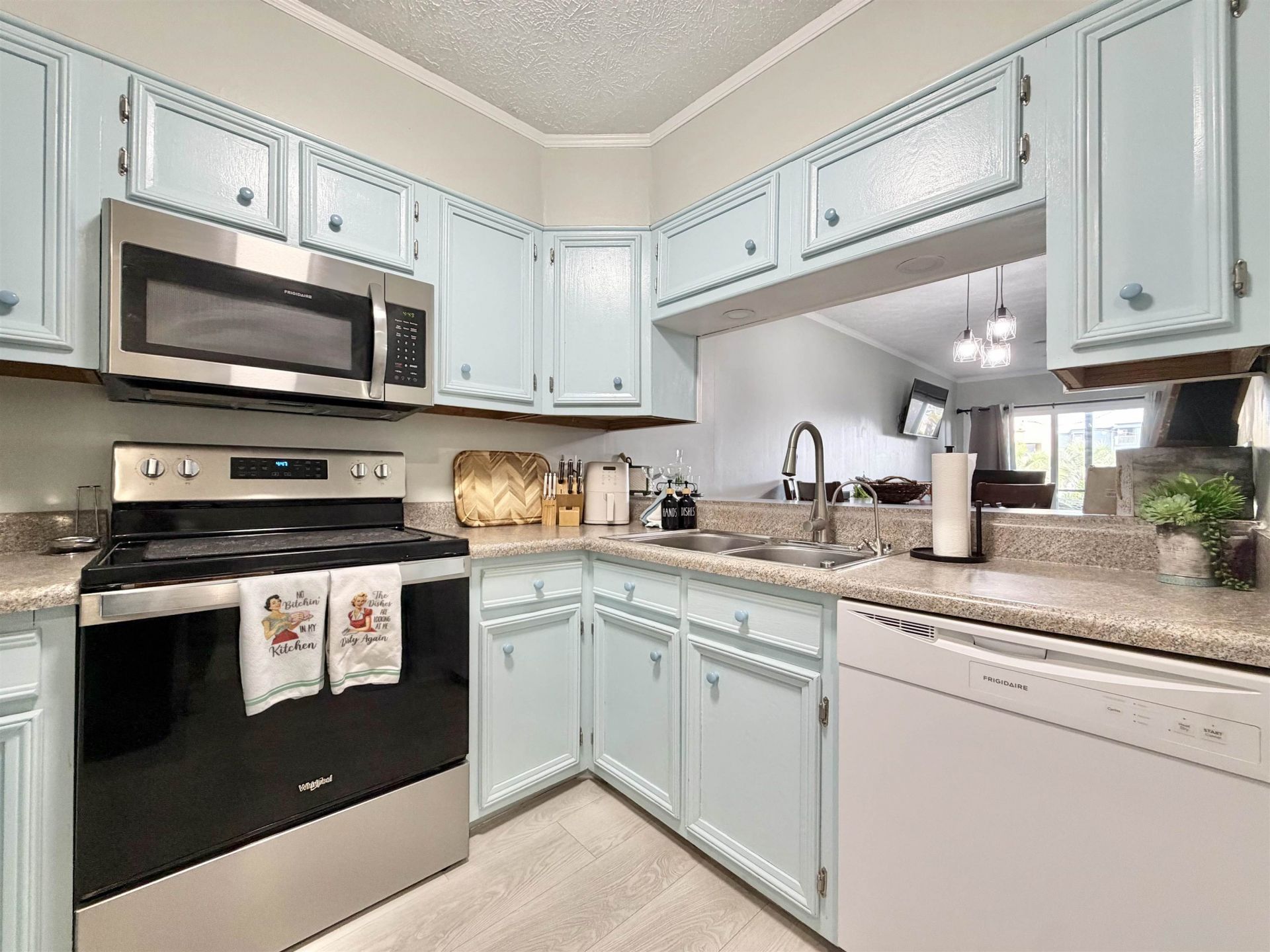 9501 Shore Dr.  Photo 7