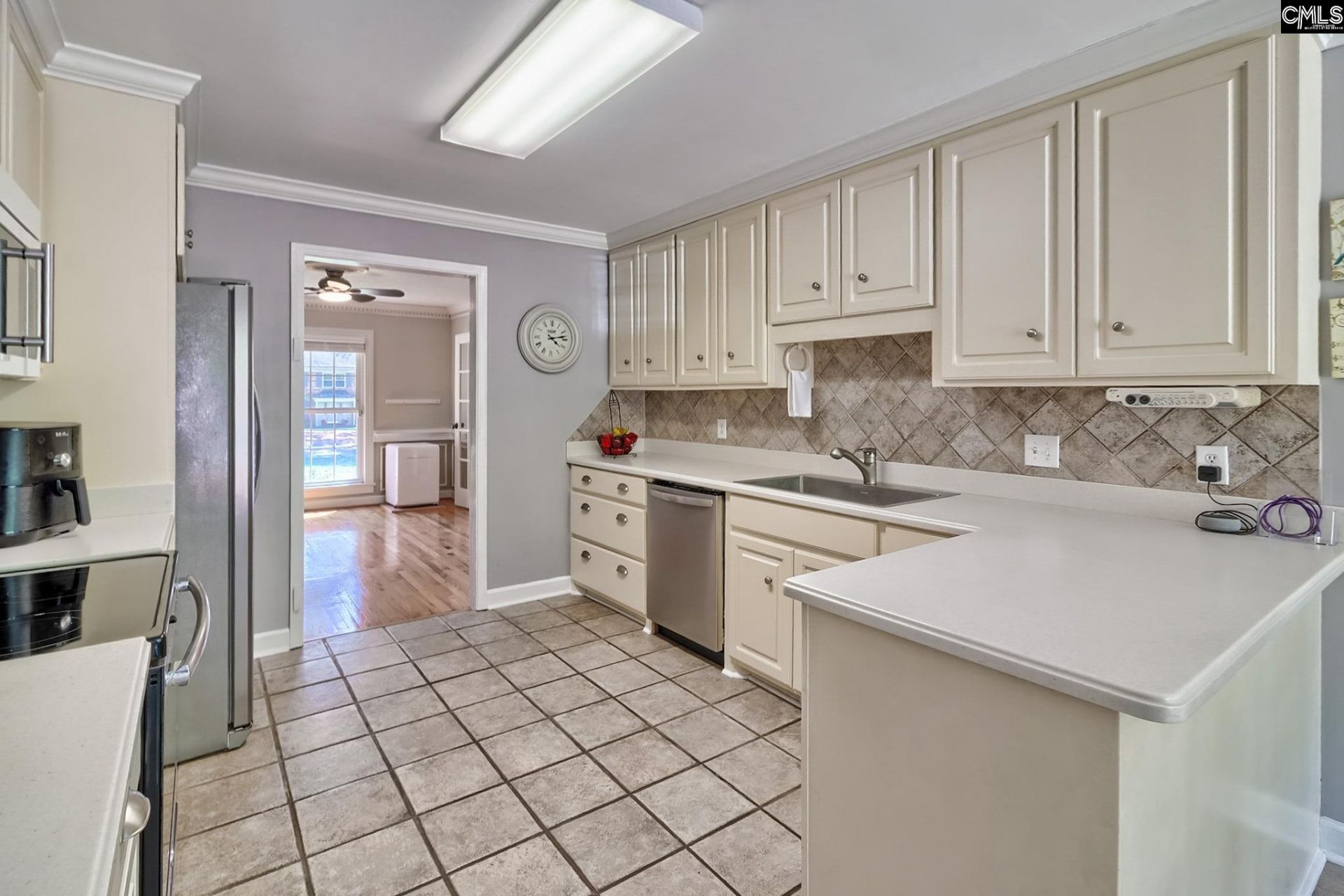 309 E Park Shore Drive  Photo 13
