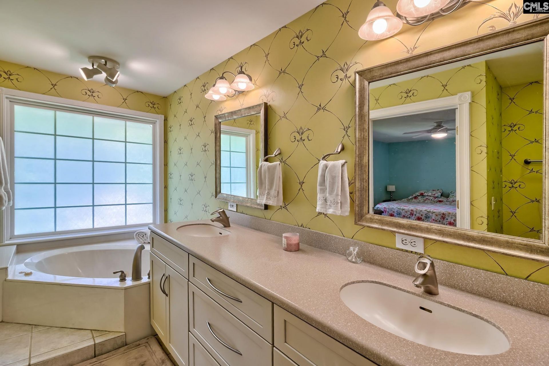 309 E Park Shore Drive  Photo 25
