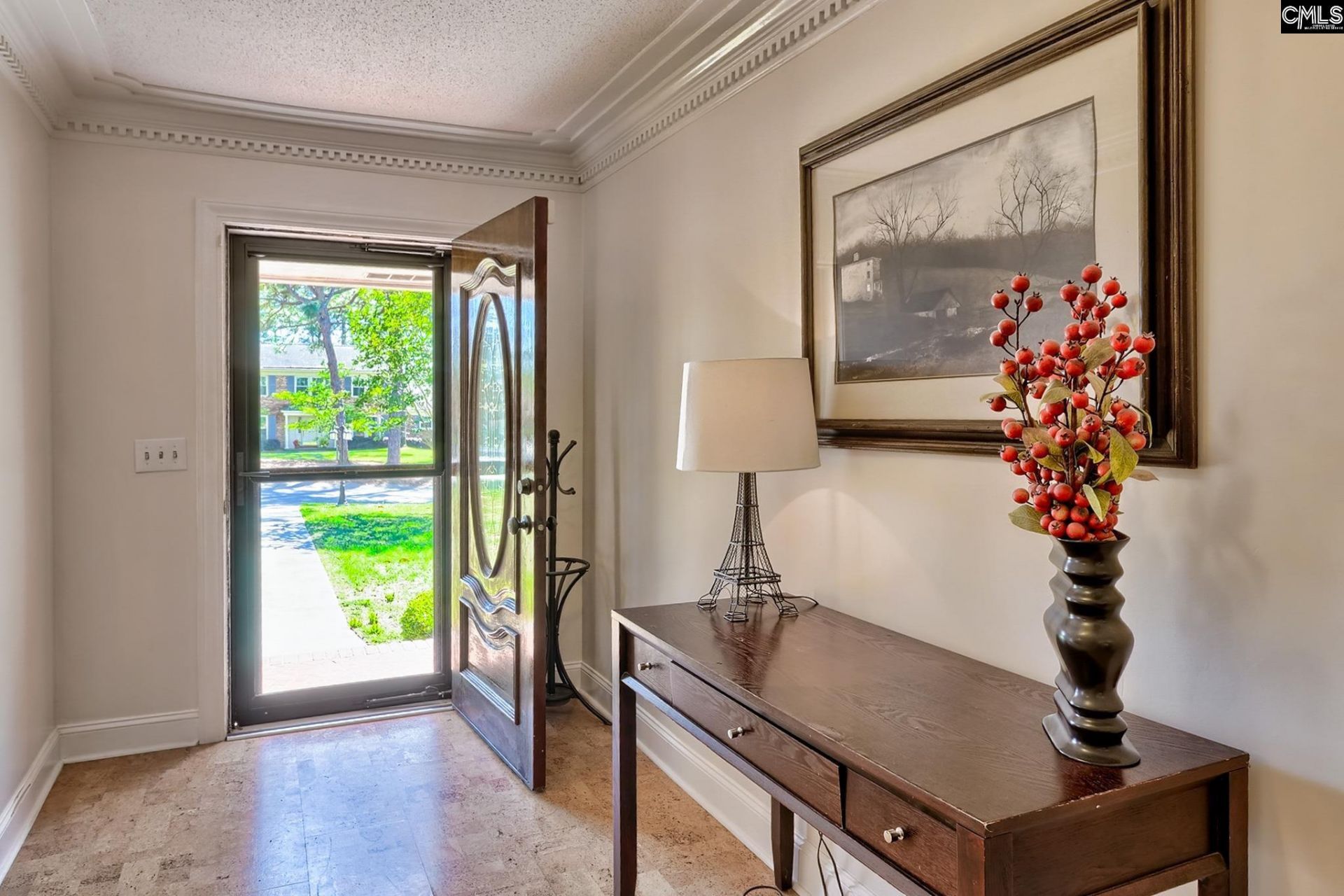 309 E Park Shore Drive  Photo 5
