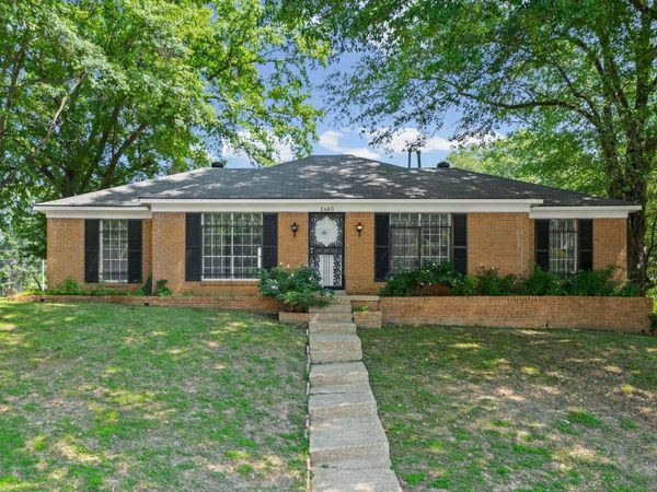 2460 WOODVALE DR, Memphis, TN 38127