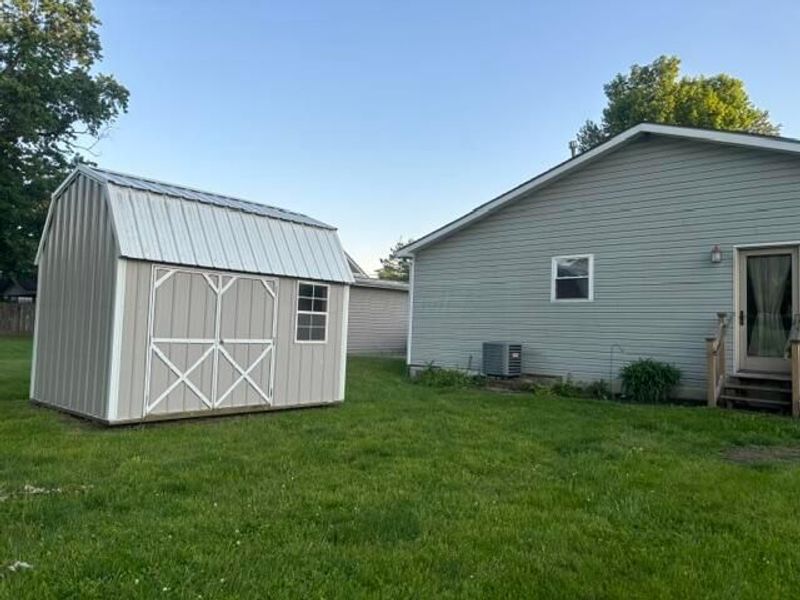 403 E Buckeye Street, Belle Center, OH 43310 Photo 5