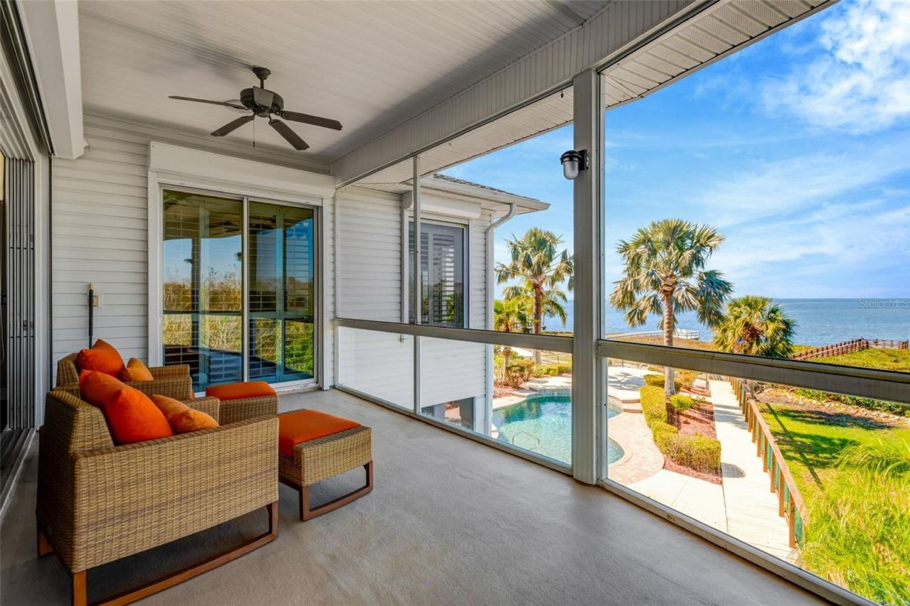 511 Seaview Drive, Tarpon Springs, FL 34689 Photo