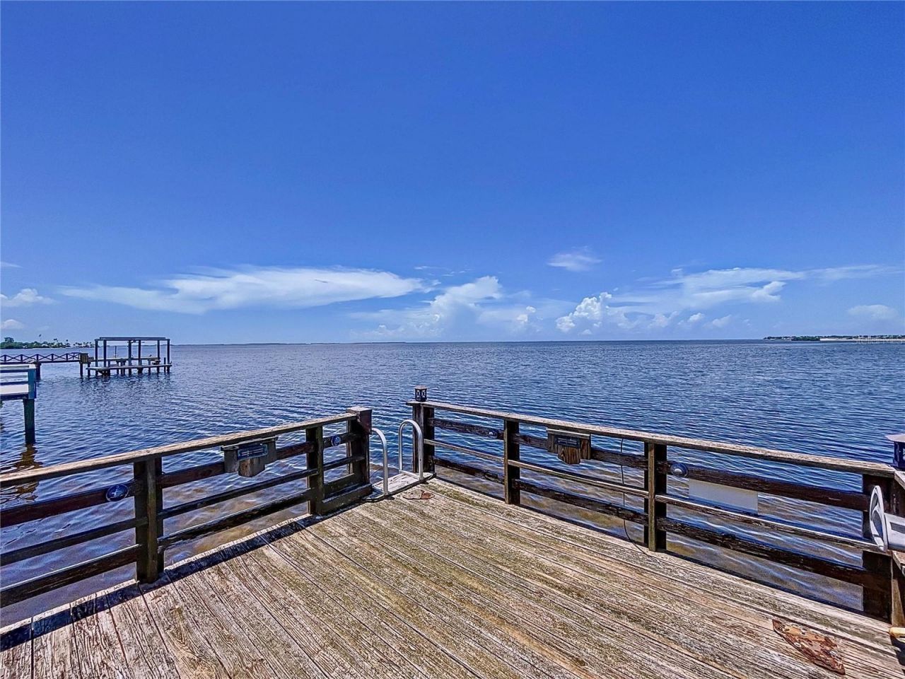 511 Seaview Drive, Tarpon Springs, FL 34689 Photo