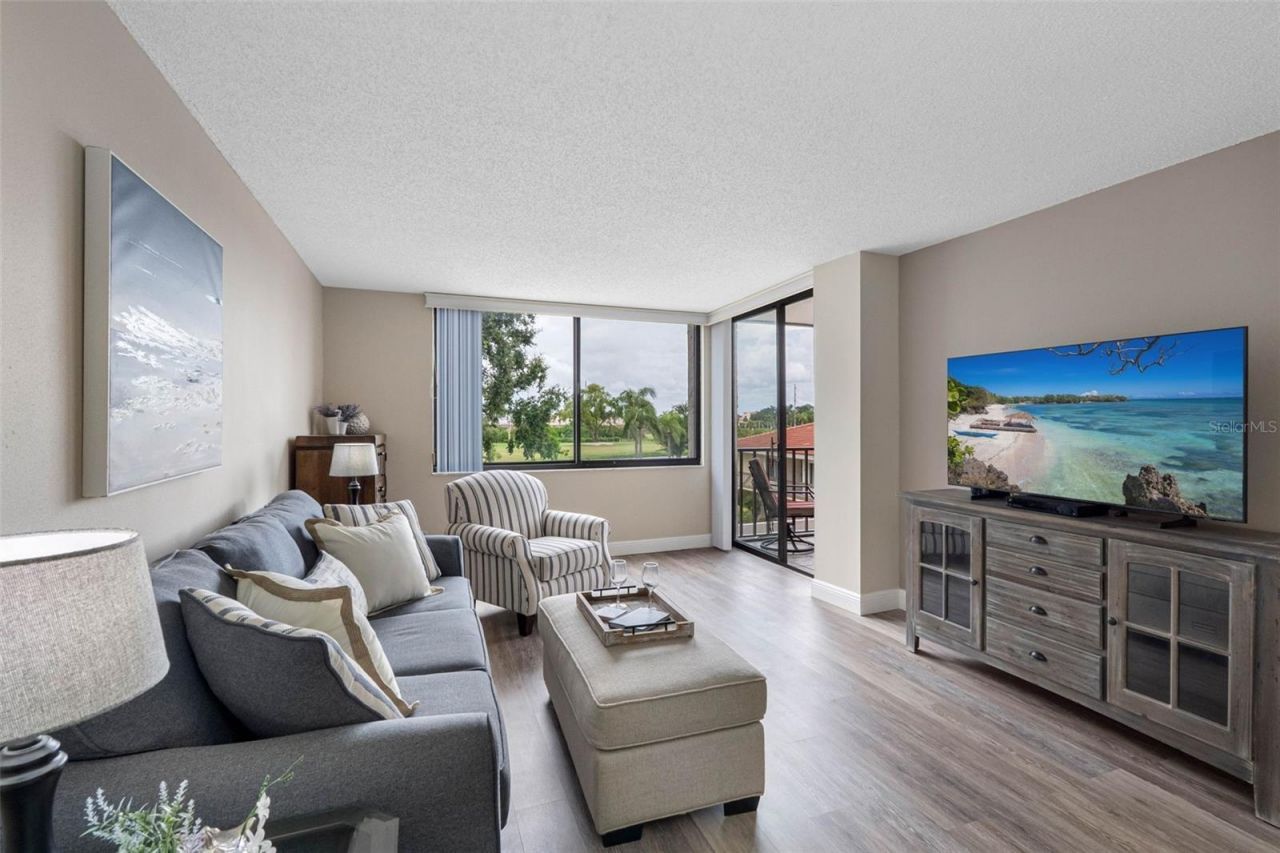 6158 Palma Del Mar Boulevard S, Unit 305, Saint Petersburg, FL 33715 Photo