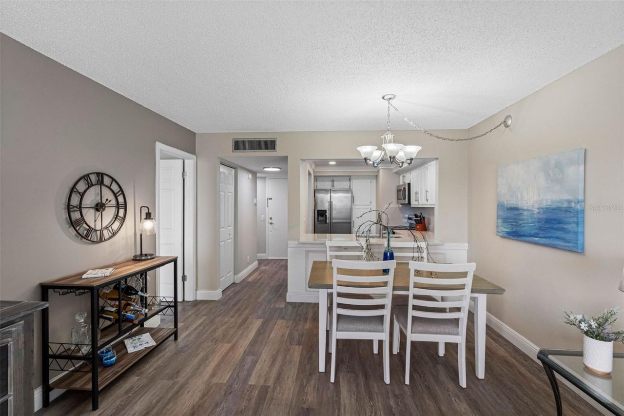 6158 Palma Del Mar Boulevard S, Unit 305, Saint Petersburg, FL 33715 Photo