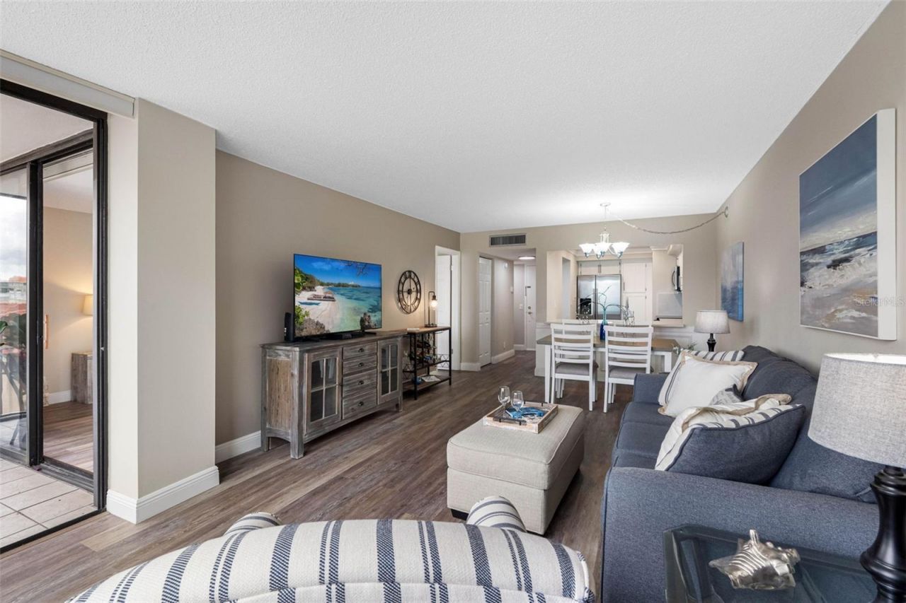 6158 Palma Del Mar Boulevard S, Unit 305, Saint Petersburg, FL 33715 Photo