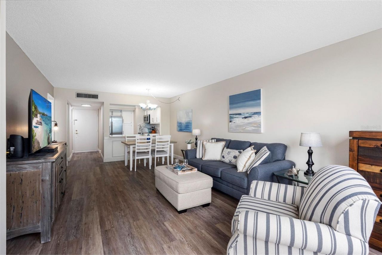 6158 Palma Del Mar Boulevard S, Unit 305, Saint Petersburg, FL 33715 Photo