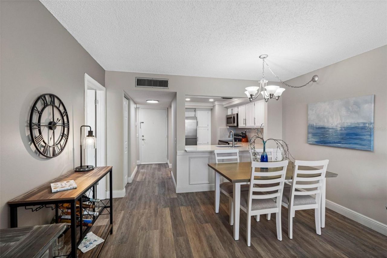6158 Palma Del Mar Boulevard S, Unit 305, Saint Petersburg, FL 33715 Photo