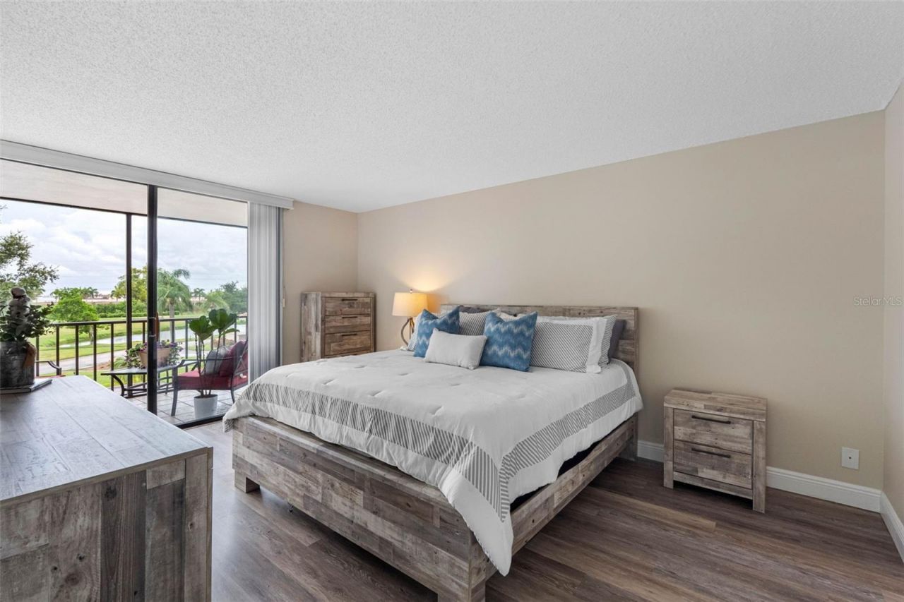 6158 Palma Del Mar Boulevard S, Unit 305, Saint Petersburg, FL 33715 Photo