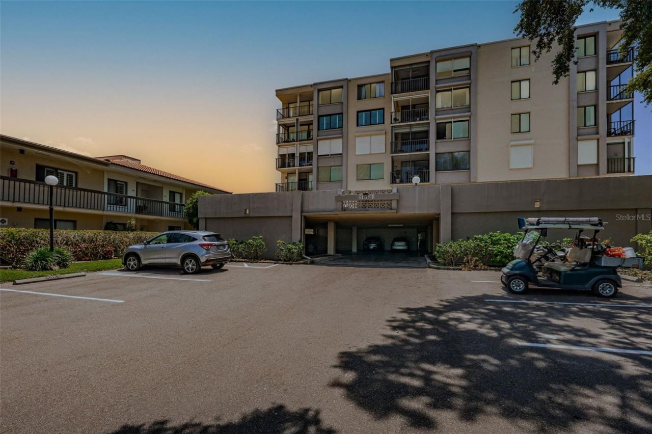 6158 Palma Del Mar Boulevard S, Unit 305, Saint Petersburg, FL 33715 Photo