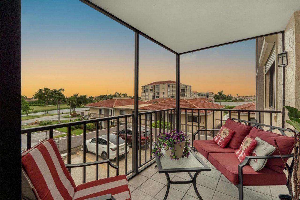6158 Palma Del Mar Boulevard S, Unit 305, Saint Petersburg, FL 33715 Photo