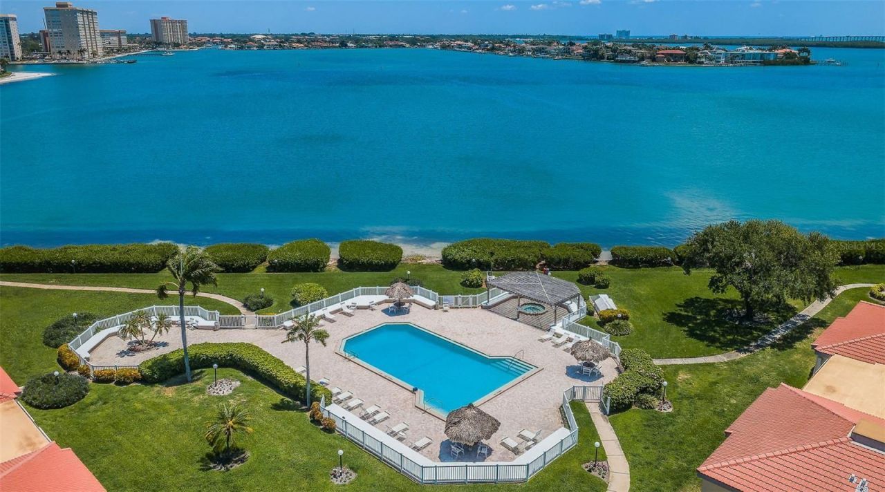 6158 Palma Del Mar Boulevard S, Unit 305, Saint Petersburg, FL 33715 Photo