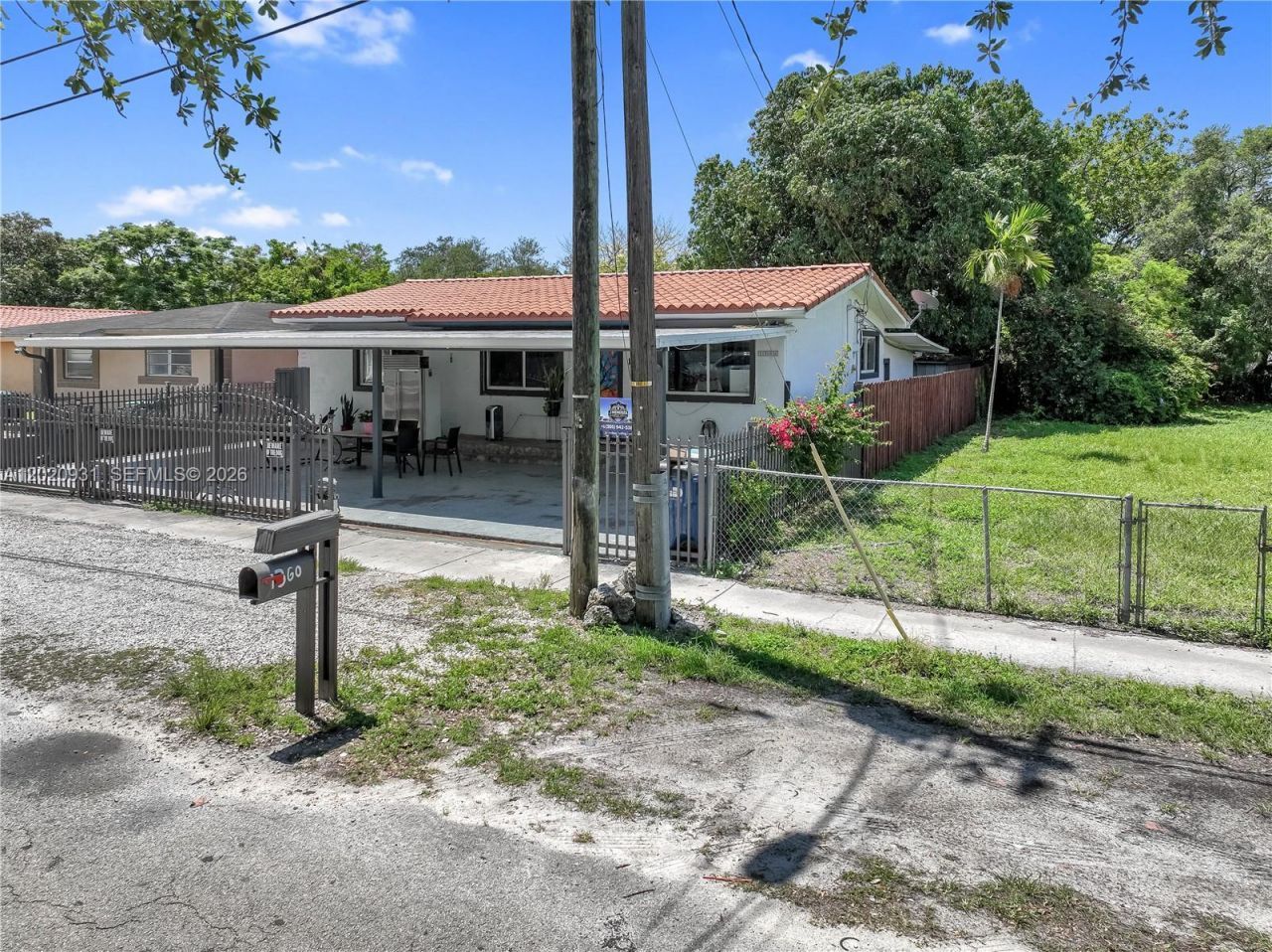 1360 NW 77th St, Miami, FL 33147 Photo
