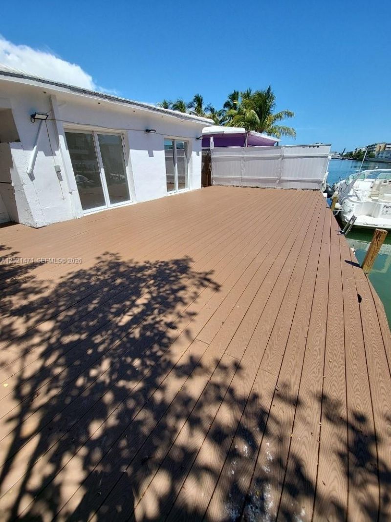 7707 Hawthorne Ave, Miami Beach, FL 33141 Photo
